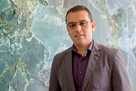 Yosef Hesham hat fr seine Publikation zur Krebsdiagnose den Witec-Paper-Award erhalten. © RUB, Marquard